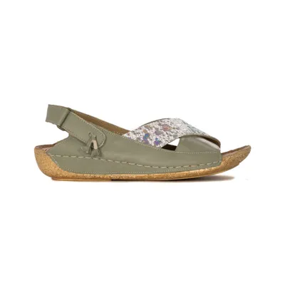 Produktbild von Pistazienfarbene Sandalen aus Naturleder mit gekreuzten Riemen und Klettverschluss