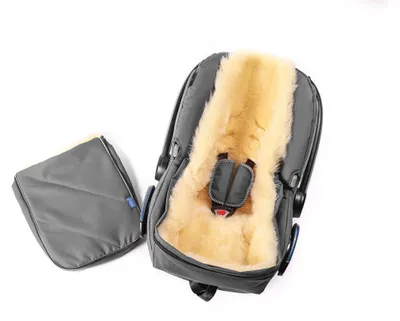 Produktbild von Hofbrucker Lammfell-Fußsack Maxi für Babyschale