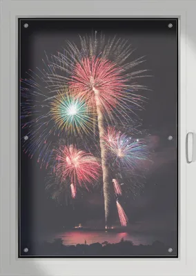 Produktbild von Wallario Lichtschutzbild, Dekorativer Sichtschutz Sonnenschutz 76 x 115 cm mit Motiv: Feuerwerk bei Nacht - Verdunklung ohne Bohren