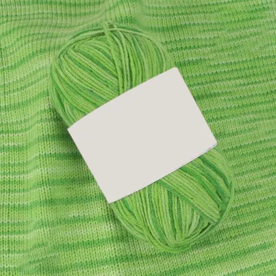 Immagine prodotto di Filato per uncinetto sfumato, 2 gomitoli da 50 grammi ciascuno, in acrilico, colore verde