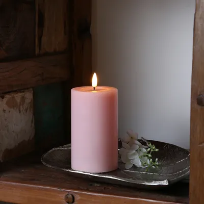 Immagine prodotto di Candela a LED MIA - cera vera - fiamma 3D realistica - h: 12,5 cm - funzionamento a batteria - rosa