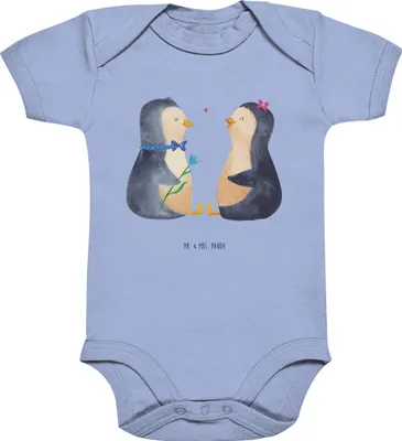 Produktbild von Mr. & Mrs. Panda babykleidung body Pinguin Pärchen 1. - 3. Monat - Dusty Blue - Geschenk, Liebe, Babybody, Strampler, overall baby, Verknallt, Verliebt, Hochzeitsgeschenk