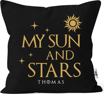 Produktbild von Kissen-Bezug Liebe Moon of my life/ my sun and stars personalisierbar eigene Namen Liebeserklärung Geschenk Freund/Freundin Moonworks® Sun Personalisiert schwarz unisize