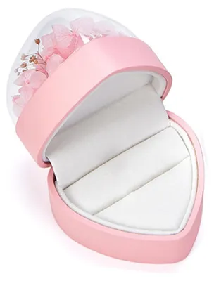 Herzförmige Ringbox mit Rosen – für Antrag & Verlobung