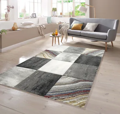 Produktbild von Teppich Karo Design in grau gold rot Größe - 160 x 230 cm