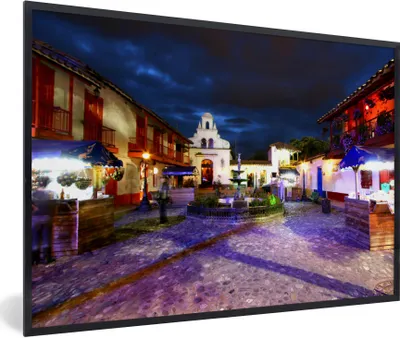 Produktbild von MuchoWow® Gerahmtes Poster Medellin in Kolumbien bei Nacht 60x40 cm - Poster mit Schwarzem Bilderrahmen Wandposter Rahmen Foto Bilder - Printing - Wanddeko Schlafzimmer