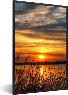 Produktbild von MuchoWow® Gerahmtes Poster Sonnenuntergang - Meer - Horizont - Himmel - Pflanzen 40x60 cm - Poster mit Schwarzem Bilderrahmen Wandposter Rahmen Foto Bilder - Papierdruck - Wandbilder