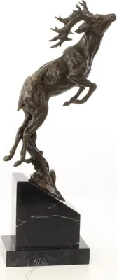 Produktbild von Casa Padrino Luxus Bronzefigur springender Hirsch Bronze / Schwarz 20,4 x 9,9 x H. 49,5 cm - Elegante Dekofigur mit Marmorsockel