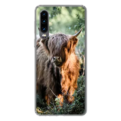 Produktbild von MuchoWow® Handyhülle Schutzhülle Hülle für Huawei P30 Schottische Highlander - Wald - Tiere Silikon Softcase Handy Hülle - Kartenbesitzer