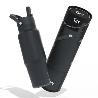 Produktbild von IZY Travel Bottle - Black - 900ml