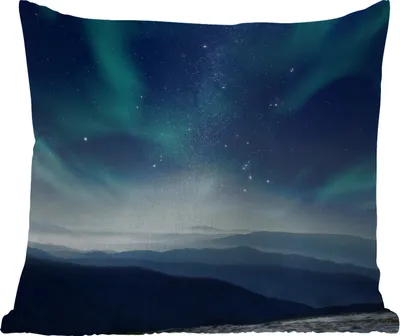 Produktbild von MuchoWow® Outdoor Kissen - Nordlichter - Sterne - Berg - Nacht - 50x50 cm - Wetterfest - Lounge Kissen - Komfortabel - Kissen mit Bild