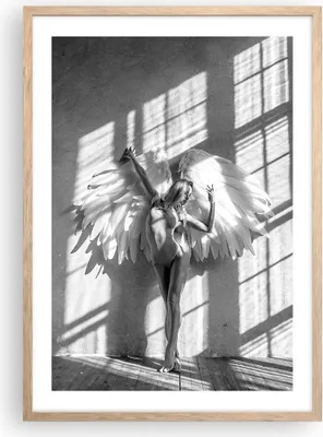 Produktbild von Gerahmtes Poster - Rahmen in heller Eiche - Flügel Frau Tanz - 50x70 cm - Wand Bild - Wanddeko - Wandbilder - Kunstposter - Wandposter - Bilderrahmen - Bilder - Kunstdruck - P2NPA50x70-5149