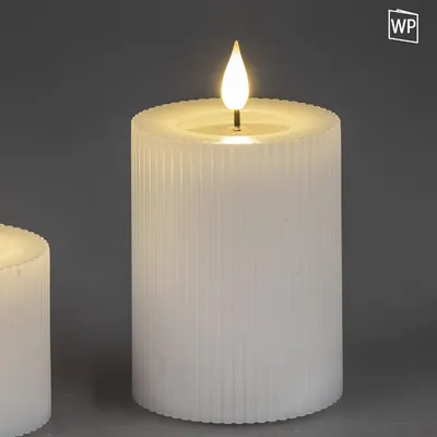 Produktbild von LED Kerze STREIFEN H. 10cm D. 7,5cm weiß mit Timer Formano