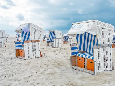 Produktbild von CALVENDO Puzzle Strandkörbe 2000 Teile Puzzle quer | 2000 Teile Lege-Größe 90x67cm Foto-Puzzle für glückliche Stunden