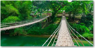 Produktbild von Tulup Glas-Bild -140x70- Wandkunst Dekorative Wand für Küche & Wohnzimmer - Landschaften - Fluss Brücke - Grün