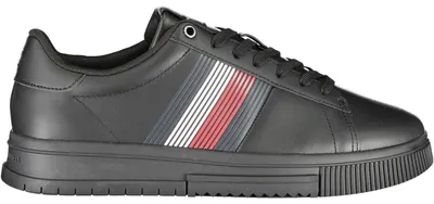 Produktbild von Eleganter Herrensneaker: Schwarz, Kontrastdetails, Schnürdesign