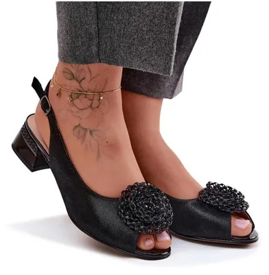 Produktbild von Leder Damen Blockabsatz Sandalen Mit Verzierung D&A CR61-3030 Schwarz 37