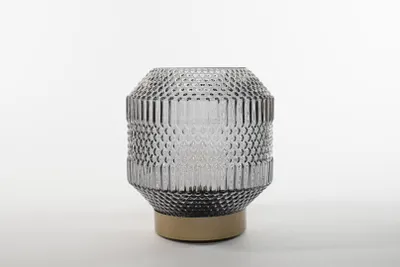 Produktbild von Anna's Collection Laterne aus Glas, grau, mit LED Glühbirne, Goldenem Sockel, 16x16x17 cm