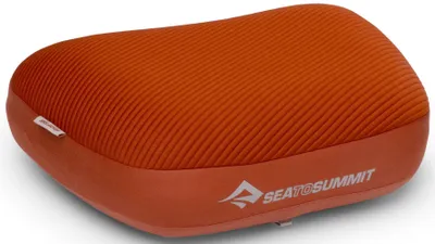Produktbild von Aeros Ultralight Premium Pillow large rot - Farbe picante