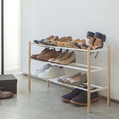 Produktbild von Yamazaki Schuhregal mit 3 Ablagen weiß ausziehbar platzsparend schmal Metall Schuhablage für bis zu 12 Paar Schuhe 41-70x45x25cm "PLAIN"