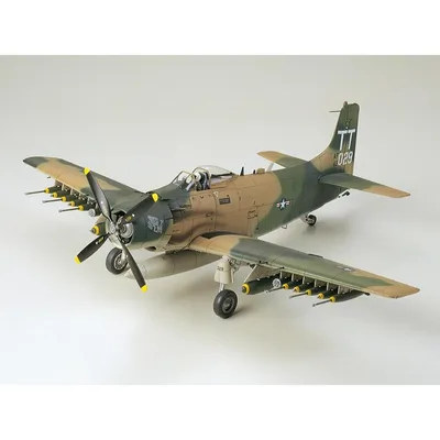 Obrázok produktu pre Tamiya 1:48 Druhá svetová vojna Douglas A-1J Skyrider USAF