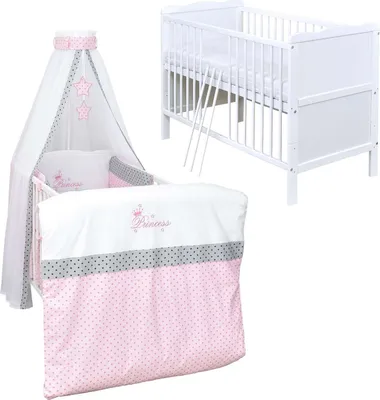 Produktbild von Baby-Delux Babybett Komplettbett Jack 140x70 Weiß Kiefernholz inkl. 10-tlg Set. Matratze, Bettwäsche Set, Beißschienen & Stickerei- Princess Stars