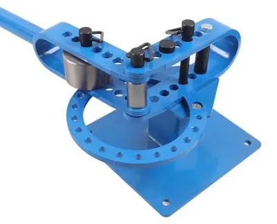 Image de Machine de cintrage de tubes, cintreuse manuelle pour tubes avec 7 matrices, de 25 à 75 mm, épaisseur maximale des tubes : 8 mm. Machine de cintrage pour tubes en acier de construction