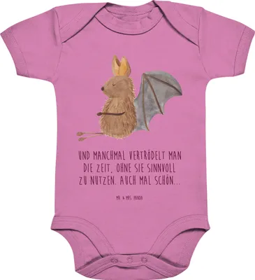 Produktbild von Mr. & Mrs. Panda Strampler Baby Fledermaus Sitzen 12. - 18. Monat - Bubble Gum Pink - Geschenk, Babybody, Einteiler, babykleidung body, Lustige Sprüche, Fledermäuse