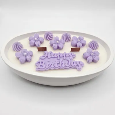 Obrázok produktu pre Sviečka Happy Birthday - Biela/Fialová/Fialová KP40298