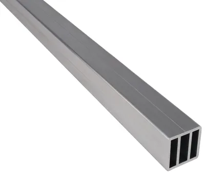Produktbild von Riggatec Alu-Profilrohr Vierkant gerundet mit Zwischenstegen 17 mm 50x50x4mm Länge 1,0 m