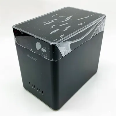 Obrázek produktu pro ORICO Beznástrojový 5šachtový kryt USB C 3,5" s magnetickým typem pro 3,5'' pevné disky SATA až 5x18TB, dokovací stanice pro pevné disky kompatibilní s Windows/Mac OS/Linux (DS500C3)