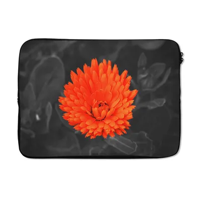 Produktbild von MuchoWow® Laptop Hülle 13 Zoll Blumen - Orange - Schwarz - Weiß Laptoptasche - Laptophülle - Sleeve - Rundumschutz