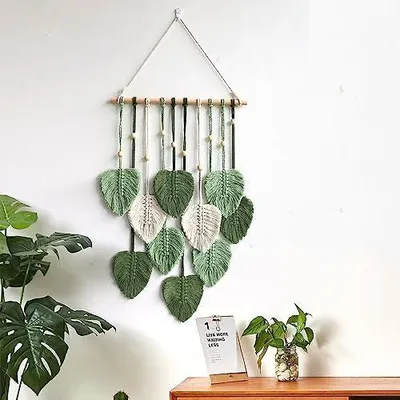 Produktbild von Betylifoy Makramee Wandbehang Wandteppich Boho Deko Makramee Wandteppich mit Holzperlen und Grün Blätter Tapisserie Wandbehang Boho für Schlafzimmer Kinderzimmer Wanddeko