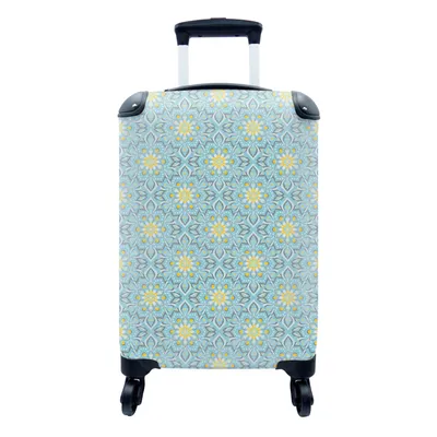 Produktbild von MuchoWow® Koffer Handgepäck Trolley Rollkoffer Kleine Reisekoffer mit 4 Rollen - Blumen - Boho - Muster - Mandala - Vintage - Cabin Size < 55x40x23 cm & 55x40x20 cm - Fotokoffer - Kabinenkoffer - Boardgepäck - Reise-Box - Reisekoffer - Reisegepäck - Koffer mit Bild - Trolley für Kinder