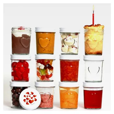 Produktbild von 12 Einmachgläser mit Deckel | 200 ml | Herz im Glas | Deckel mit Herzmuster | Marmeladengläser, Dessertgläser, Joghurtgläser, Babygläschen | für Hochzeit, Geburtstag