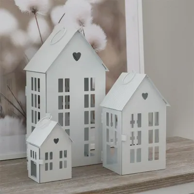 Produktbild von 3tlg. Laterne HERZENSHAUS weiß Haus Metall Lichterhaus mit Herzausschnitt (3 Größen)