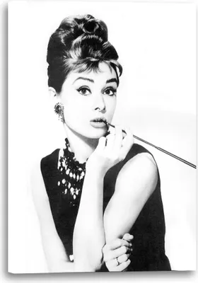 Produktbild von Leinwandbild (60x80cm): Audrey Hepburn, echter Holz-Keilrahmen inkl. Aufhänger, handgefertigt in Deutschland