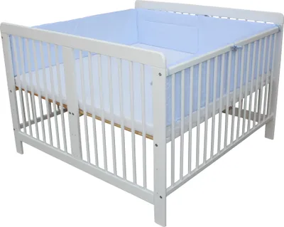 Produktbild von Zwillingsbett Zwillingskinderbett Kinderbett für Zwillinge massiv weiss mit 2 Matratzen 120x120cm + Nestchen blau