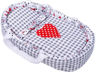 Image de Porte-bébé BOBO pour poupée jusqu'à 45 cm avec linge de lit et applications - Carreaux gris avec coeur