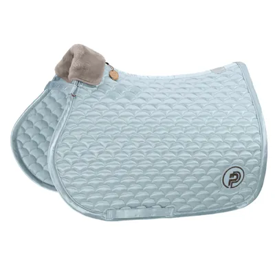 Produktbild von Eskadron Platinum Schabracke " SATIN CLOUD " mit edle Polyester - Biese Form - Vielseitigkeit Farbe - powder blue