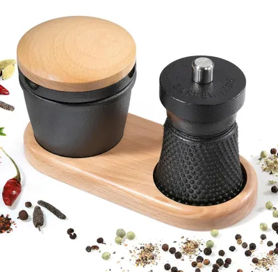 Image de Ensemble gourmet Zassenhaus : moulin à poivre en fonte, râpe à épices