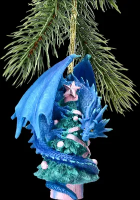Produktbild von Christbaumschmuck - Weihnachts-Drache mit Baum