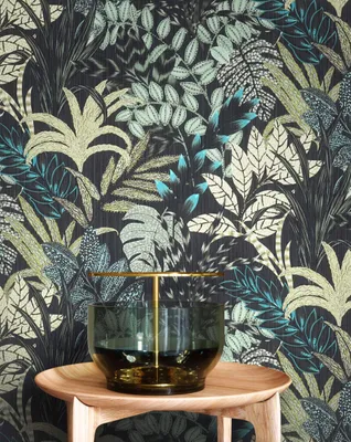 Produktbild von NEWROOM Tapete Schwarz Vliestapete Dschungel - Dschungeltapete Floral Grün  Blumen Blätter Blumentapete Tropisch Mustertapete
