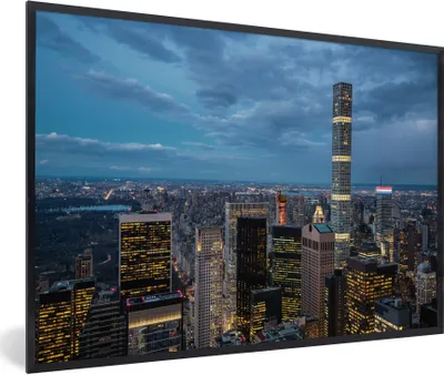 Produktbild von MuchoWow® Gerahmtes Poster Wolkenkratzer - Nacht - Architektur - New York 90x60 cm - Poster mit Schwarzem Bilderrahmen Wandposter Rahmen Foto Bilder - Fotorahmen - Foto-Plakat