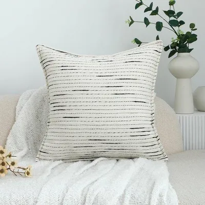 Produktbild von Unyqoos® Chenille-Kissenhülle 45 x 45 cm – Boho Schwarz-Weiß, weiche Zierkissenhülle mit Reißverschluss für Wohnzimmer & Schlafzimmer