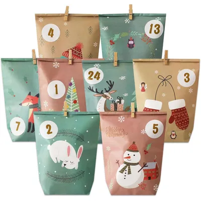 Image de Calendrier de l'Avent à remplir, comprenant 24 sachets cadeaux et des autocollants numérotés, idéal pour créer votre propre calendrier de Noël