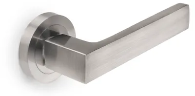 Zdjęcie produktu dla Emuca Zestaw klamek do drzwi wewnętrznychMackay, z rozetą D.50 mm, Aluminium, Nikiel satynowy