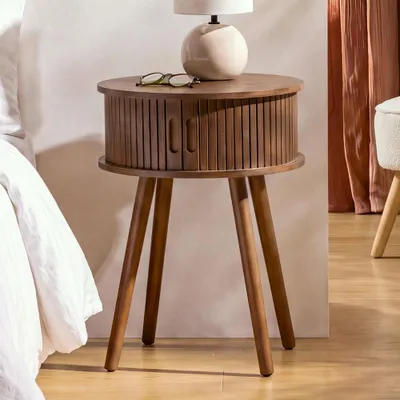 Imagen del producto de Mesa de noche Eazy Living Agatha, madera de nogal, Imagen generada por IA