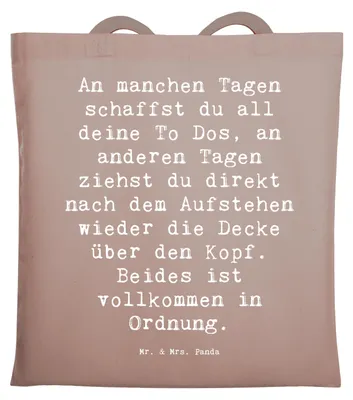 Produktbild von Mr. & Mrs. Panda Jutebeutel Spruch Tapferkeit im Alltag - Braun Pastell - Geschenk, Tote Bag, Laptoptasche, Shopping Tasche, Motivation, Aufgaben, innere Stärke, Gefühl