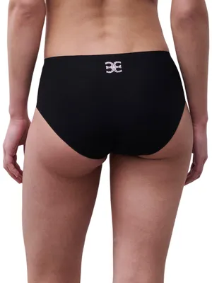 Immagine prodotto di Slip Chantelle in morbida microfibra, modello hipster, con monogramma, per donna